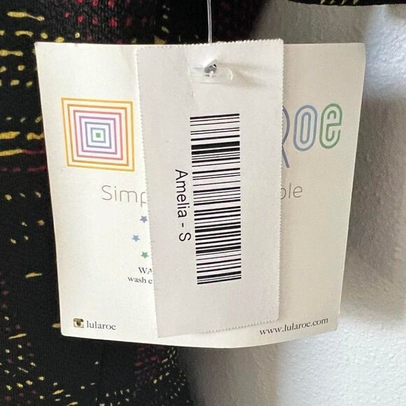 LulaRoe Amelia Aztec Pleated Dress Size S  NWT! - Picture 6 of 6